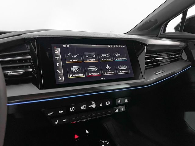 Audi Q4 e-tron Sport 40 e-tron 82kWh 150 kW (204 CV) Vehículo usado en Las Palmas - 6 Audi Q4 e-tron Sport 40 e-tron 82kWh 150 kW (204 CV) Vehículo usado en Las Palmas - 6