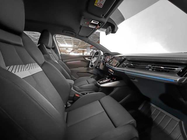 Audi Q4 e-tron Sport 40 e-tron 82kWh 150 kW (204 CV) Vehículo usado en Las Palmas - 9