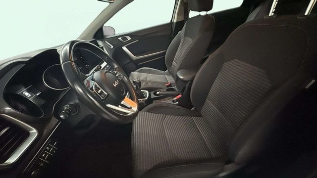 KiaCeed 1.0 T-GDI Drive 74 kW (100 CV) Vehículo usado en Barcelona - 9