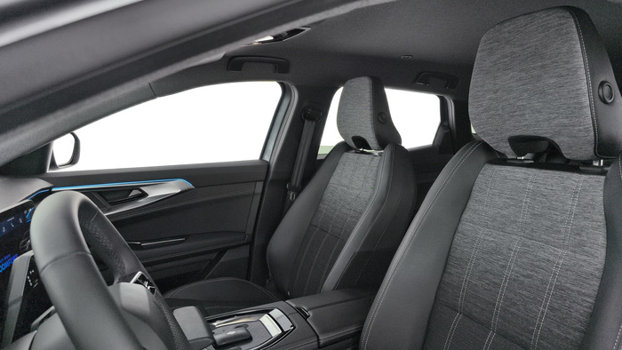 Renault Austral Techno Mild Hybrid Auto 116 kW (158 CV) - 17 Renault Austral Techno Mild Hybrid Auto 116 kW (158 CV) - 17