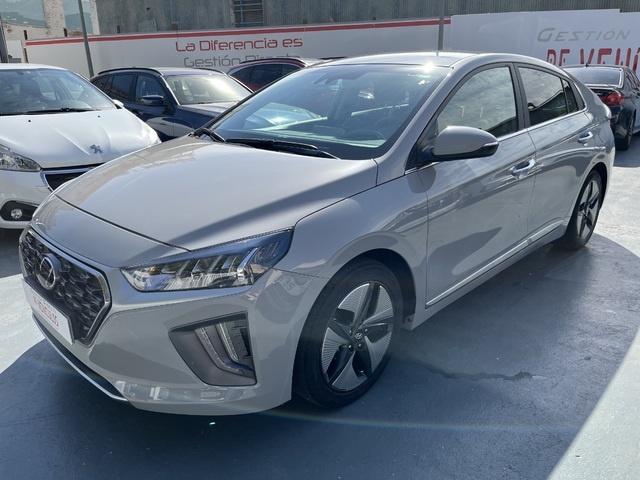 HyundaiIoniq 1.6 GDI HEV Tecno DCT 104 kW (141 CV)