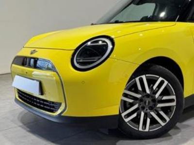 MINI MINI 3 Puertas Cooper SE 160 kW (218 CV) 87284549 en Barcelona MINI MINI 3 Puertas Cooper SE 160 kW (218 CV) 87284549 en Barcelona