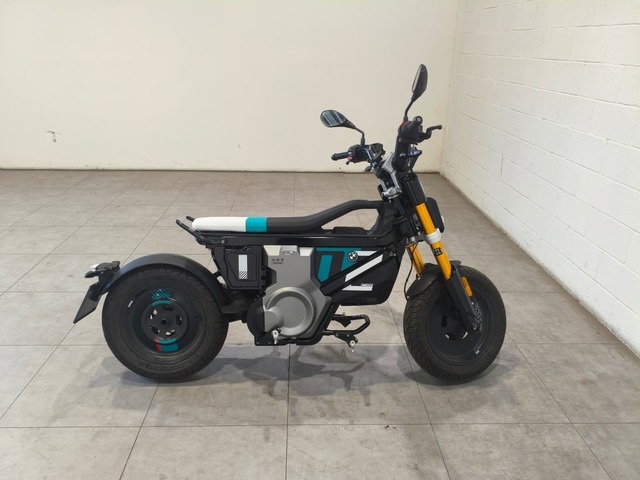 BMW Motorrad  CE 02thumbs5 BMW Motorrad  CE 02thumbs5