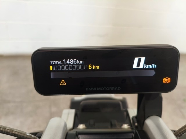 BMW Motorrad  CE 02thumbs6 BMW Motorrad  CE 02thumbs6