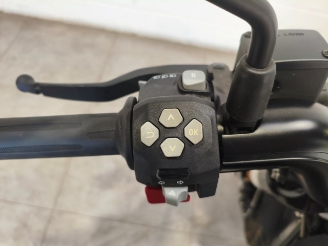 BMW Motorrad  CE 02thumbs10 BMW Motorrad  CE 02thumbs10