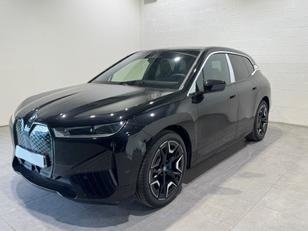 BMW iX xDrive50 385 kW (523 CV) 87284573 en Barcelona