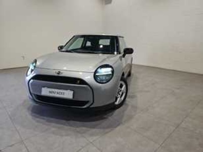 MINI MINI 3 Puertas Cooper SE 160 kW (218 CV) 87284579 en Barcelona MINI MINI 3 Puertas Cooper SE 160 kW (218 CV) 87284579 en Barcelona