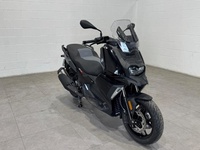 BMW Motorrad  C 400 Xthumbs4 BMW Motorrad  C 400 Xthumbs4