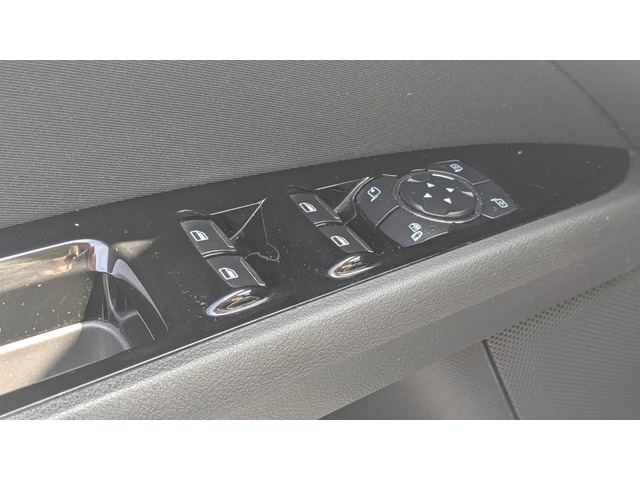 FordMondeo 2.0 TDCI Titanium PowerShift 110 kW (150 CV) Vehículo usado en Barcelona - 22 FordMondeo 2.0 TDCI Titanium PowerShift 110 kW (150 CV) Vehículo usado en Barcelona - 22