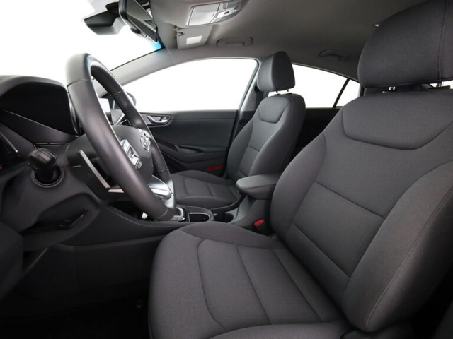 HyundaiIoniq 1.6 GDI HEV Klass DCT 104 kW (141 CV) Vehículo usado en Barcelona - 8 HyundaiIoniq 1.6 GDI HEV Klass DCT 104 kW (141 CV) Vehículo usado en Barcelona - 8