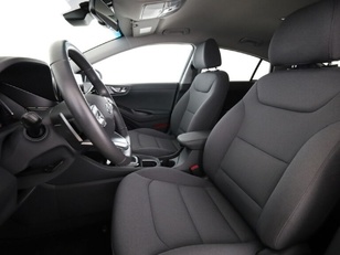 Hyundai Ioniq 1.6 GDI HEV Klass DCT 104 kW (141 CV)