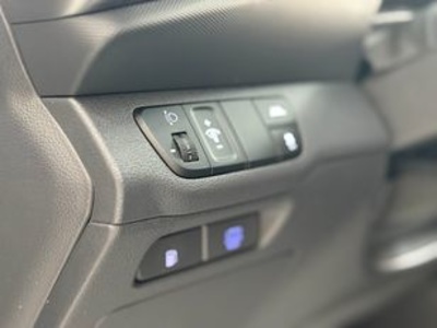 Hyundai Ioniq 1.6 GDI HEV Klass DCT 104 kW (141 CV) Hyundai Ioniq 1.6 GDI HEV Klass DCT 104 kW (141 CV)