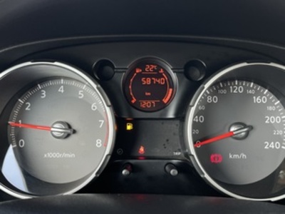 Nissan Qashqai+2 1.6 Acenta 4x2 85 kW (115 CV) Nissan Qashqai+2 1.6 Acenta 4x2 85 kW (115 CV)