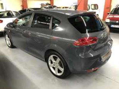 SEAT León 1.4 TSI Sport 92 kW (125 CV) SEAT León 1.4 TSI Sport 92 kW (125 CV)