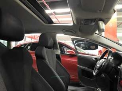SEAT León 1.4 TSI Sport 92 kW (125 CV) SEAT León 1.4 TSI Sport 92 kW (125 CV)