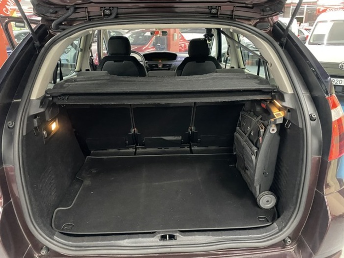 CitroenC4 Picasso 1.8 SX 92 kW (127 CV) Vehículo usado en Barcelona - 13 CitroenC4 Picasso 1.8 SX 92 kW (127 CV) Vehículo usado en Barcelona - 13