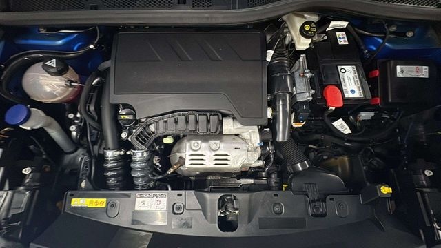 Peugeot2008 PureTech 130 S&S Allure Pack 96 kW (130 CV) Vehículo usado en Barcelona - 16