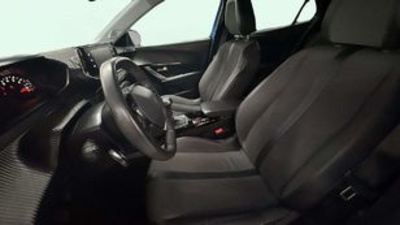 Peugeot 2008 PureTech 130 S&S Allure Pack 96 kW (130 CV) Peugeot 2008 PureTech 130 S&S Allure Pack 96 kW (130 CV)