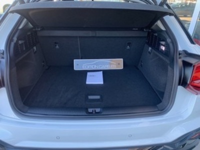 Audi Q2 S line 35 TFSI 110 kW (150 CV) S tronic Audi Q2 S line 35 TFSI 110 kW (150 CV) S tronic