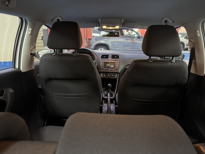 VolkswagenPolo A-Polo Plus 1.2 TSI BMT 66 kW (90 CV) Vehículo usado en Barcelona - 13 VolkswagenPolo A-Polo Plus 1.2 TSI BMT 66 kW (90 CV) Vehículo usado en Barcelona - 13