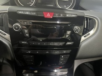 Lancia Ypsilon 0.9 Twin Air Gold MTA 63 kW (85 CV) Lancia Ypsilon 0.9 Twin Air Gold MTA 63 kW (85 CV)