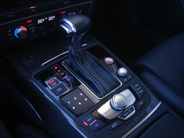 AudiRS6 Avant 4.0 TFSI quattro 309 kW (420 CV) tiptronic Vehículo usado en Barcelona - 26