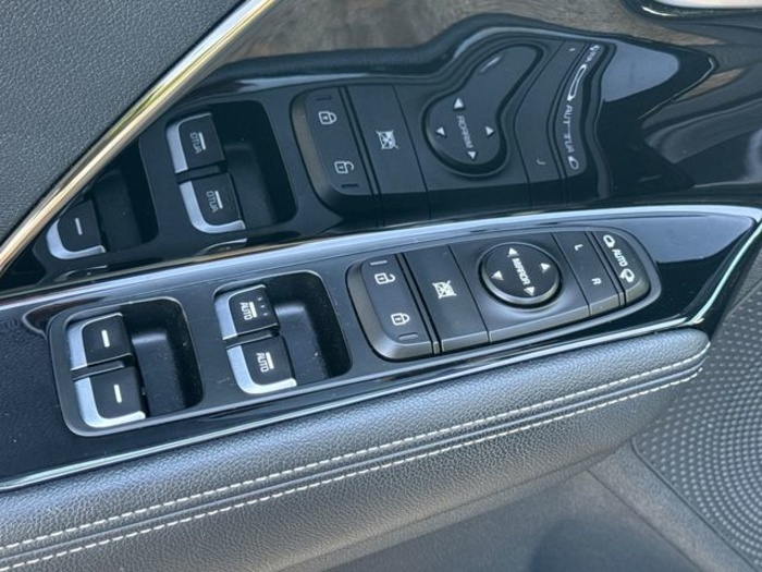 KiaNiro 1.6 GDi HEV Drive 104 kW (141 CV) Vehículo usado en Barcelona - 16 KiaNiro 1.6 GDi HEV Drive 104 kW (141 CV) Vehículo usado en Barcelona - 16