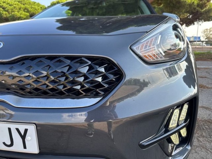 KiaNiro 1.6 GDi HEV Drive 104 kW (141 CV) Vehículo usado en Barcelona - 26 KiaNiro 1.6 GDi HEV Drive 104 kW (141 CV) Vehículo usado en Barcelona - 26