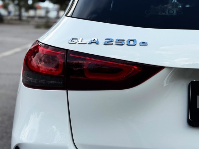 Mercedes-BenzGLA 250 4Matic 155 kW (211 CV) Vehículo usado en Barcelona - 17 Mercedes-BenzGLA 250 4Matic 155 kW (211 CV) Vehículo usado en Barcelona - 17