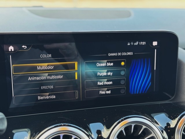 Mercedes-BenzGLA 250 4Matic 155 kW (211 CV) Vehículo usado en Barcelona - 25 Mercedes-BenzGLA 250 4Matic 155 kW (211 CV) Vehículo usado en Barcelona - 25