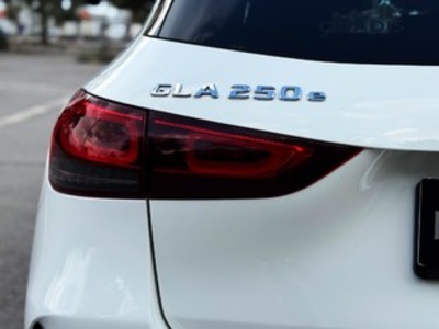 Mercedes-Benz GLA 250 4Matic 155 kW (211 CV) Mercedes-Benz GLA 250 4Matic 155 kW (211 CV)