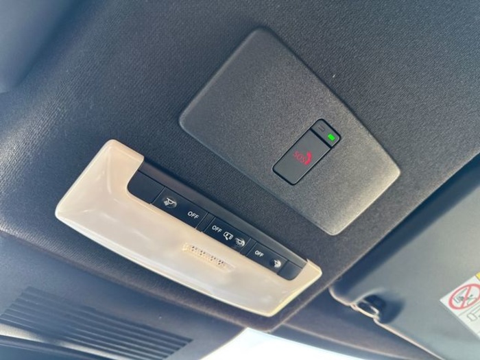 NissanJuke DIG-T N-Connecta 4x2 DCT 84 kW (114 CV) Vehículo usado en Barcelona - 25 NissanJuke DIG-T N-Connecta 4x2 DCT 84 kW (114 CV) Vehículo usado en Barcelona - 25