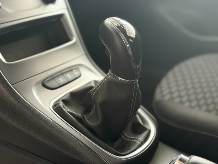 OpelAstra 1.2 Turbo S&S Design & Tech 81 kW (110 CV) Vehículo usado en Barcelona - 16 OpelAstra 1.2 Turbo S&S Design & Tech 81 kW (110 CV) Vehículo usado en Barcelona - 16