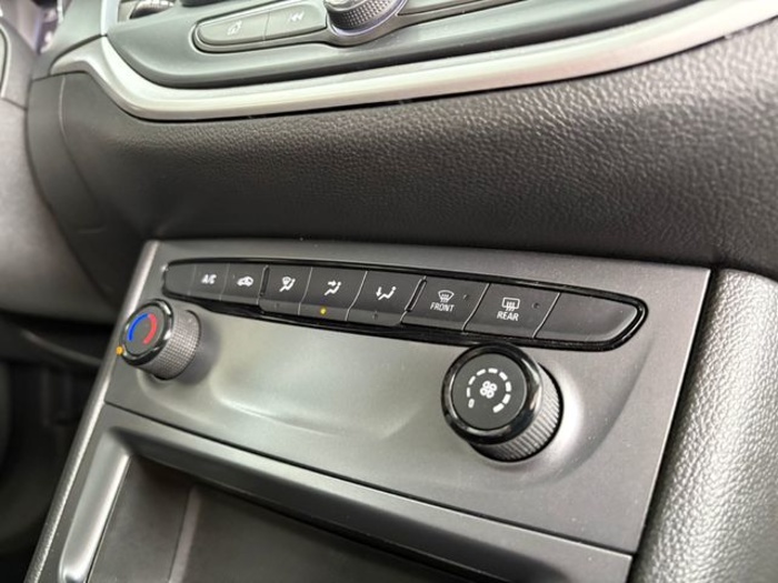 OpelAstra 1.2 Turbo S&S Design & Tech 81 kW (110 CV) Vehículo usado en Barcelona - 17 OpelAstra 1.2 Turbo S&S Design & Tech 81 kW (110 CV) Vehículo usado en Barcelona - 17