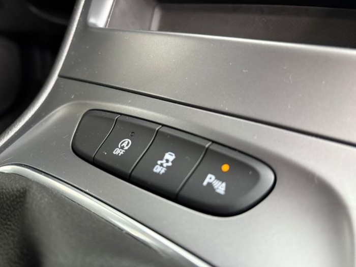 OpelAstra 1.2 Turbo S&S Design & Tech 81 kW (110 CV) Vehículo usado en Barcelona - 18 OpelAstra 1.2 Turbo S&S Design & Tech 81 kW (110 CV) Vehículo usado en Barcelona - 18