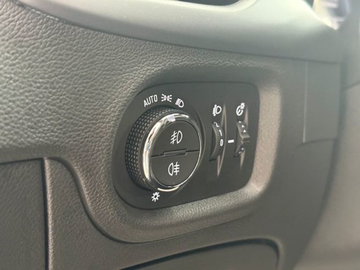 OpelAstra 1.2 Turbo S&S Design & Tech 81 kW (110 CV) Vehículo usado en Barcelona - 19 OpelAstra 1.2 Turbo S&S Design & Tech 81 kW (110 CV) Vehículo usado en Barcelona - 19