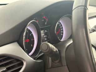 Opel Astra 1.2 Turbo S&S Design & Tech 81 kW (110 CV) Opel Astra 1.2 Turbo S&S Design & Tech 81 kW (110 CV)