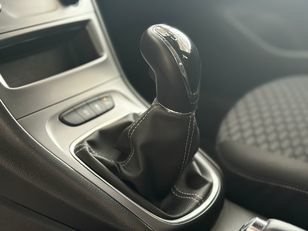 Opel Astra 1.2 Turbo S&S Design & Tech 81 kW (110 CV) Opel Astra 1.2 Turbo S&S Design & Tech 81 kW (110 CV)