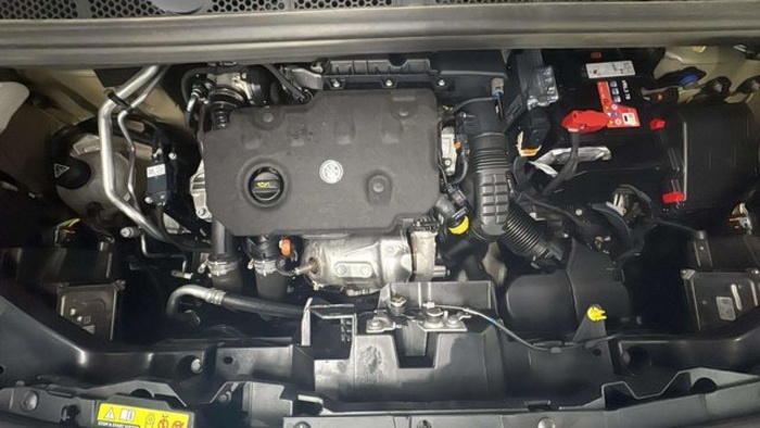 CitroenBerlingo Combi BlueHDi 100 S&S Talla M You 75 kW (102 CV) Vehículo usado en Barcelona - 15 CitroenBerlingo Combi BlueHDi 100 S&S Talla M You 75 kW (102 CV) Vehículo usado en Barcelona - 15