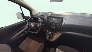 Citroen Berlingo Combi BlueHDi 100 S&S Talla M You 75 kW (102 CV) Citroen Berlingo Combi BlueHDi 100 S&S Talla M You 75 kW (102 CV)