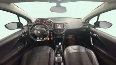 Peugeot 2008 PureTech 130 S&S GT Line 96 kW (130 CV) Peugeot 2008 PureTech 130 S&S GT Line 96 kW (130 CV)