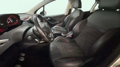 Peugeot 2008 PureTech 130 S&S GT Line 96 kW (130 CV) Peugeot 2008 PureTech 130 S&S GT Line 96 kW (130 CV)