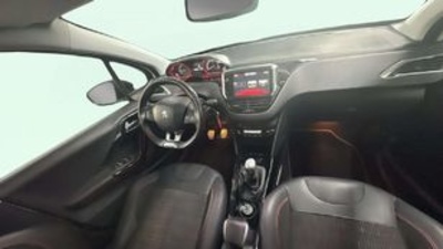 Peugeot 2008 PureTech 130 S&S GT Line 96 kW (130 CV) Peugeot 2008 PureTech 130 S&S GT Line 96 kW (130 CV)