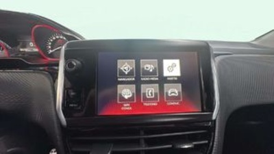 Peugeot 2008 PureTech 130 S&S GT Line 96 kW (130 CV) Peugeot 2008 PureTech 130 S&S GT Line 96 kW (130 CV)