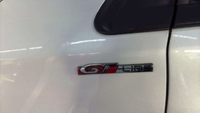 Peugeot 2008 PureTech 130 S&S GT Line 96 kW (130 CV) Peugeot 2008 PureTech 130 S&S GT Line 96 kW (130 CV)