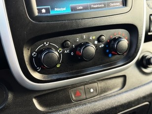 Renault Trafic dCi 125 Passenger Combi TT Largo Energy Ed. 92 kW (125 CV) Renault Trafic dCi 125 Passenger Combi TT Largo Energy Ed. 92 kW (125 CV)