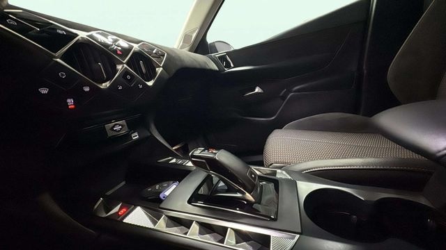 DSDS3 PureTech 130 Performance Line Auto 96 kW (130 CV) Vehículo usado en Barcelona - 14