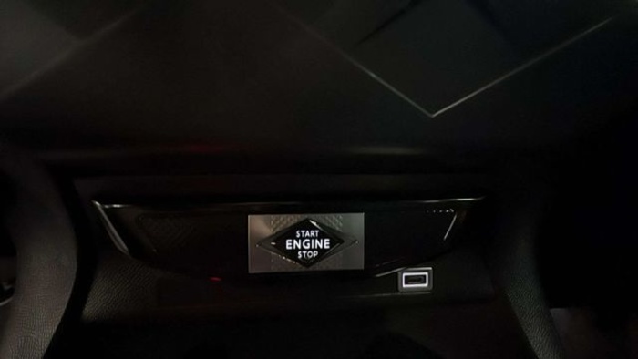 DSDS3 PureTech 130 Performance Line Auto 96 kW (130 CV) Vehículo usado en Barcelona - 16 DSDS3 PureTech 130 Performance Line Auto 96 kW (130 CV) Vehículo usado en Barcelona - 16