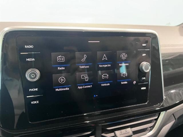 VolkswagenT-Roc R-Line 1.5 TSI 110 kW (150 CV)11