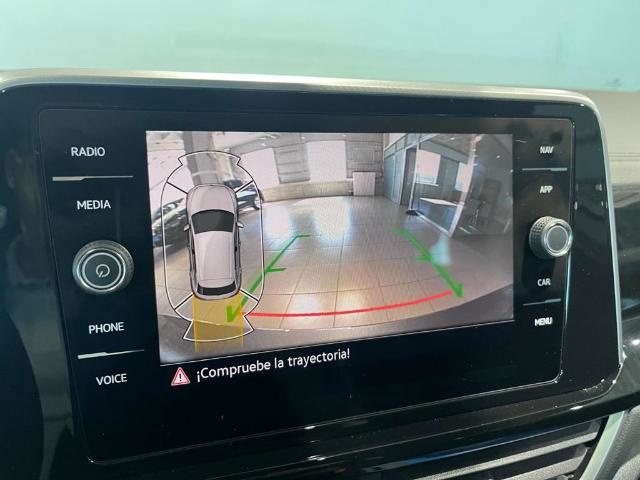 VolkswagenT-Roc R-Line 1.5 TSI 110 kW (150 CV)12